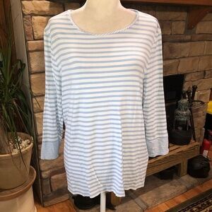CHICOS SIZE 2  SIZE LARGE BLUE AND WHITE STRIPED SHIRT MULTI PATTERNED EUC
